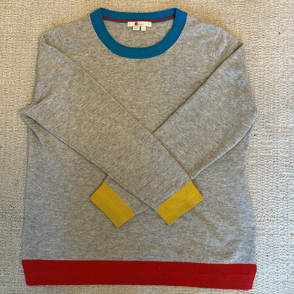 Boden 100% Cashmere crewneck sweater. Light gray with multicolor trim. Large
